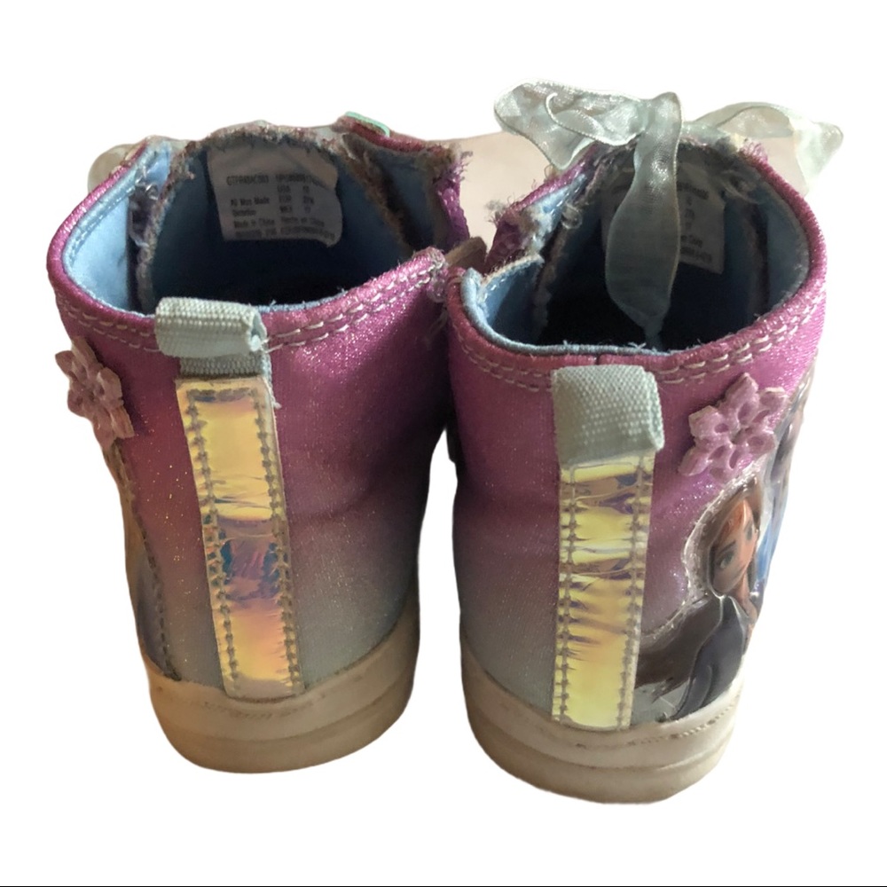 Disney Frozen Two Toddlers shoes - Picture 3 of 6